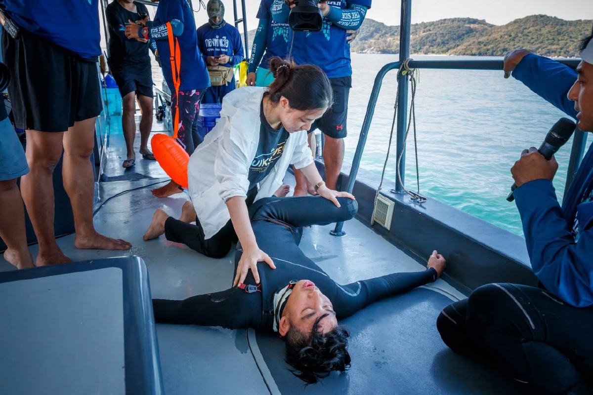 "โตโน่"เจ็บหัวไหล่-หลังหลังว่ายน้ำวันที่4 "โตโน่"เจ็บหัวไหล่-หลังหลังว่ายน้ำวันที่4