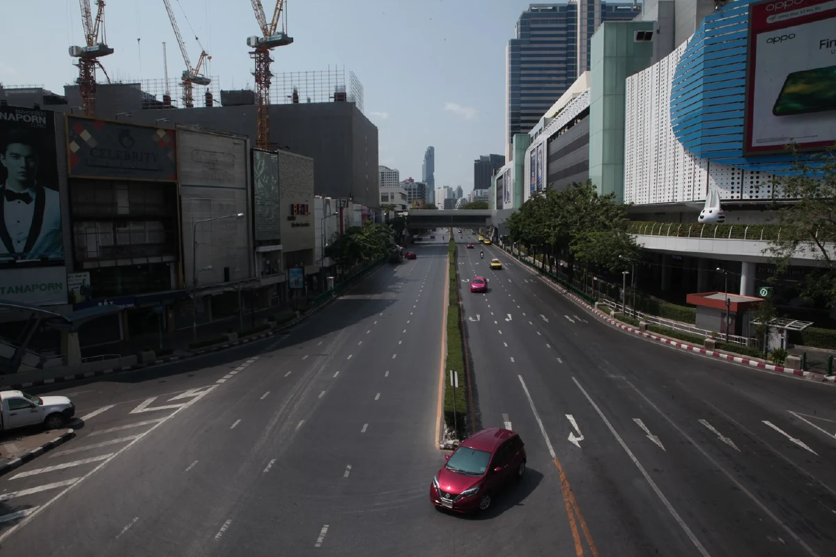 บรรยากาศเงียบเหงาใจกลางกรุงเทพฯในวันที่โควิด-19 ครองเมือง