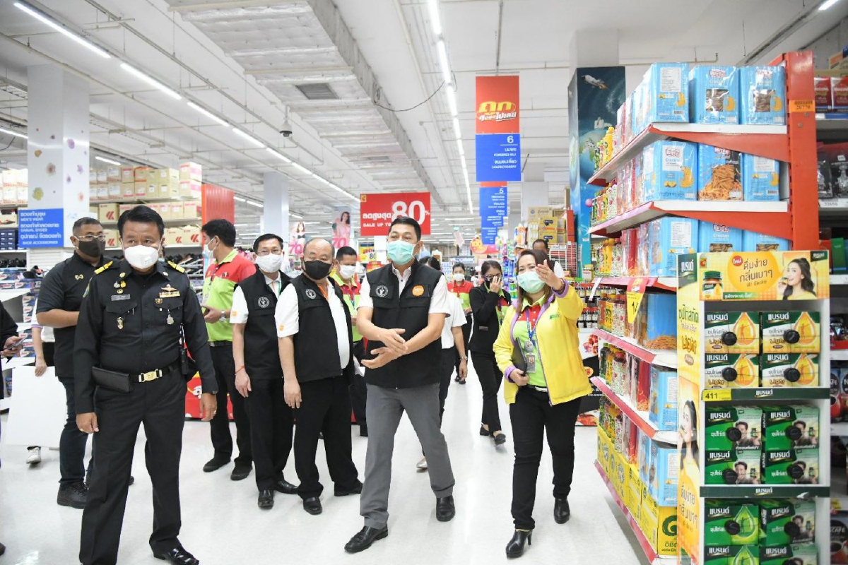 กทม.ลงพื้นที่ทำความเข้าใจผู้ประกอบการปิดสถานที่เสี่ยงป้องโควิด-19 กทม.ลงพื้นที่ทำความเข้าใจผู้ประกอบการปิดสถานที่เสี่ยงป้องโควิด-19