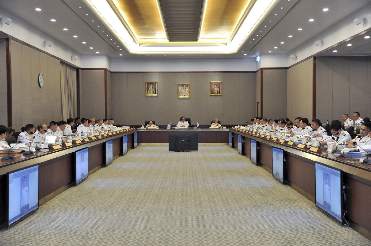 เล็งจัดประชุมครม.แบบแยกห้องครั้งแรกป้องกันเข้มติดเชื้อโควิด-19 เล็งจัดประชุมครม.แบบแยกห้องครั้งแรกป้องกันเข้มติดเชื้อโควิด-19