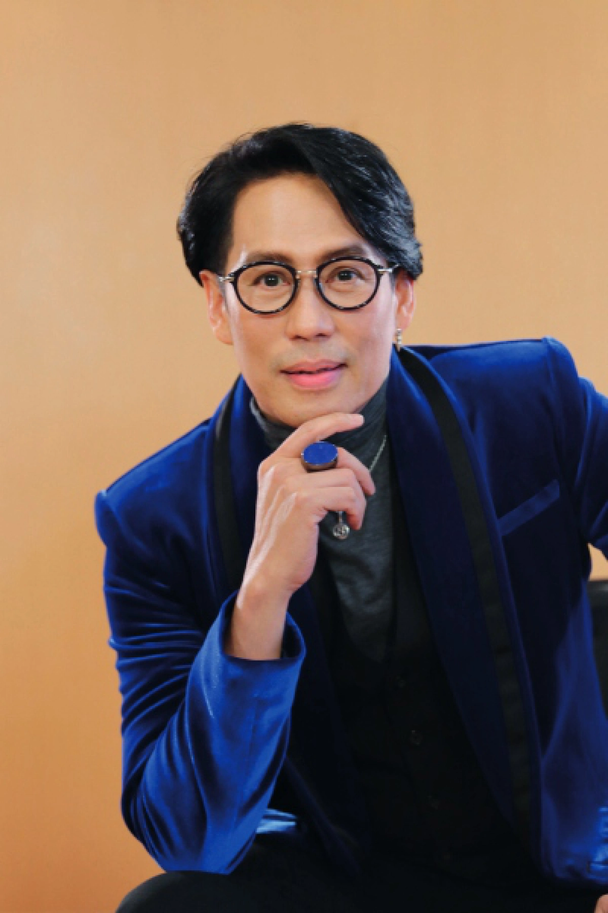 "เบิร์ด ธงไชย" ร่วมสร้างกำลังใจในวันกักตัวให้มองเป็นวันครอบครัว