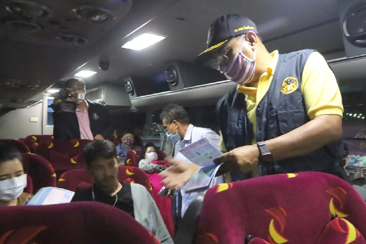 เพชรบุรีตรวจเข้มเข้าออกเมืองสกัดโควิด19