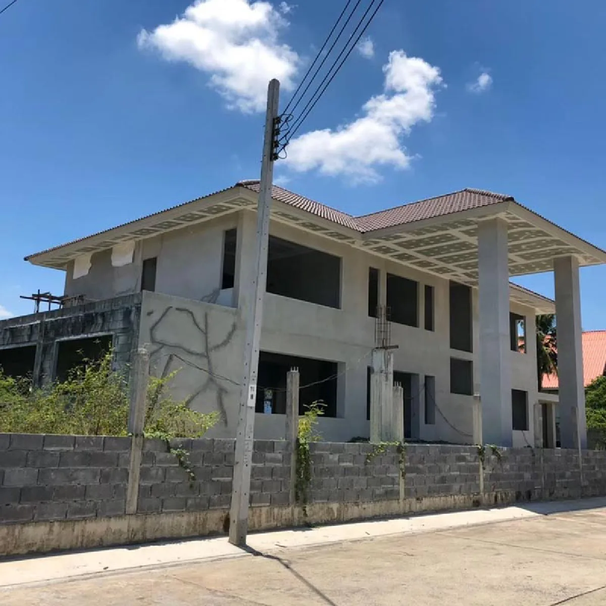 “ต๊ะ วริษฐ์” ขายโครงบ้านหลังโต 14.5 ล้านบาท หลังเปลี่ยนใจไม่อยู่แล้ว