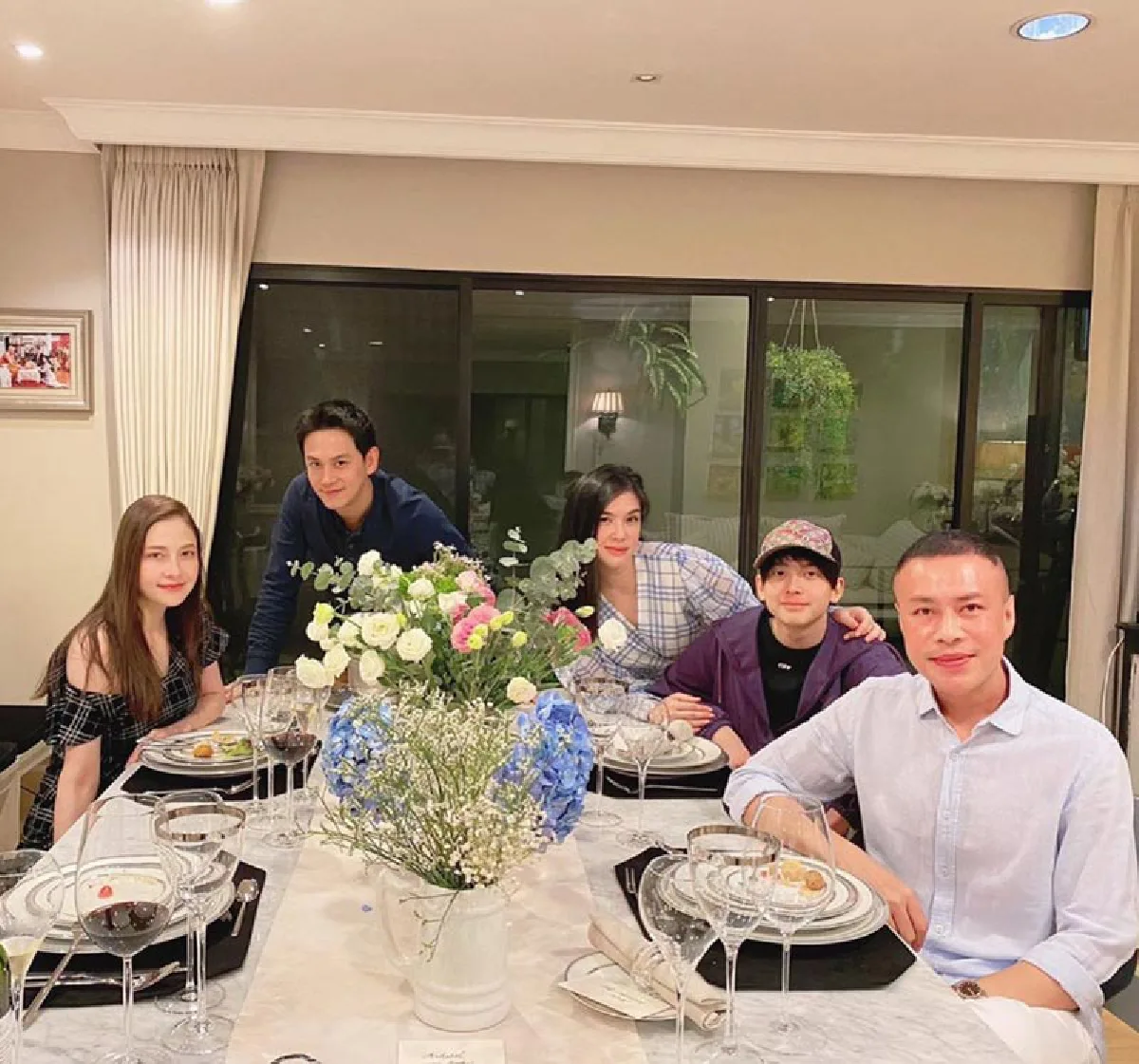 โบ-ฟลุค รวมตัวคนรักจัดปาร์ตี้วันเกิด 17 ปีให้ น้องอชิ ยิ่งโตยิ่งหล่อ