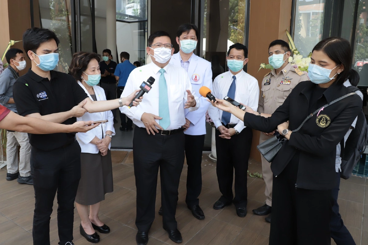 "สุวิทย์"จ่อใช้รพ.สนามม.ธรรมศาสตร์ ต้นแบบสู้โควิด-19 ขยายในรั้วมหาวิทยาลัยทั่วประเทศ