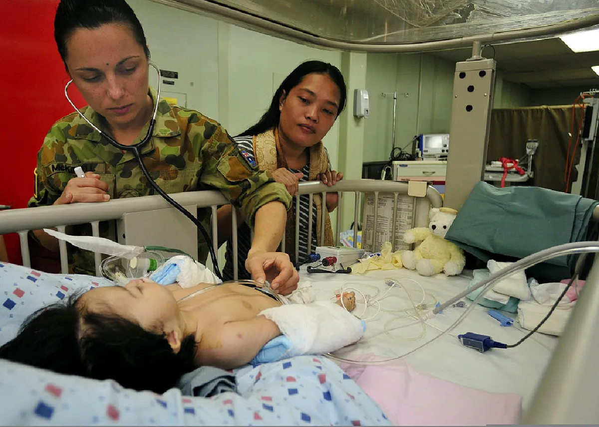 ส่อง"เรือโรงพยาบาล"พันเตียง รับมือผู้ป่วยโควิดสองเมืองใหญ่ในสหรัฐ