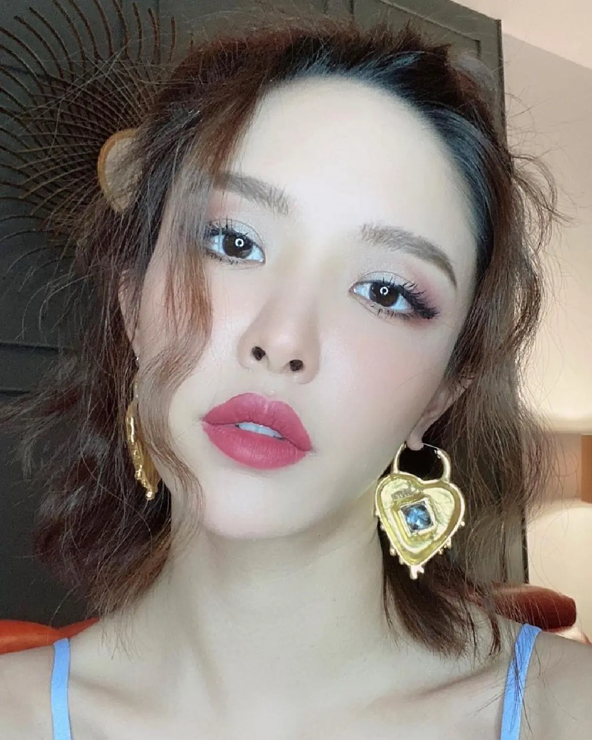 น้ำชา ชีรณัฐ บริจาคเงินที่ได้จากงานวิวาห์ให้มูลนิธิรามาธิบดีสู้โควิด-19