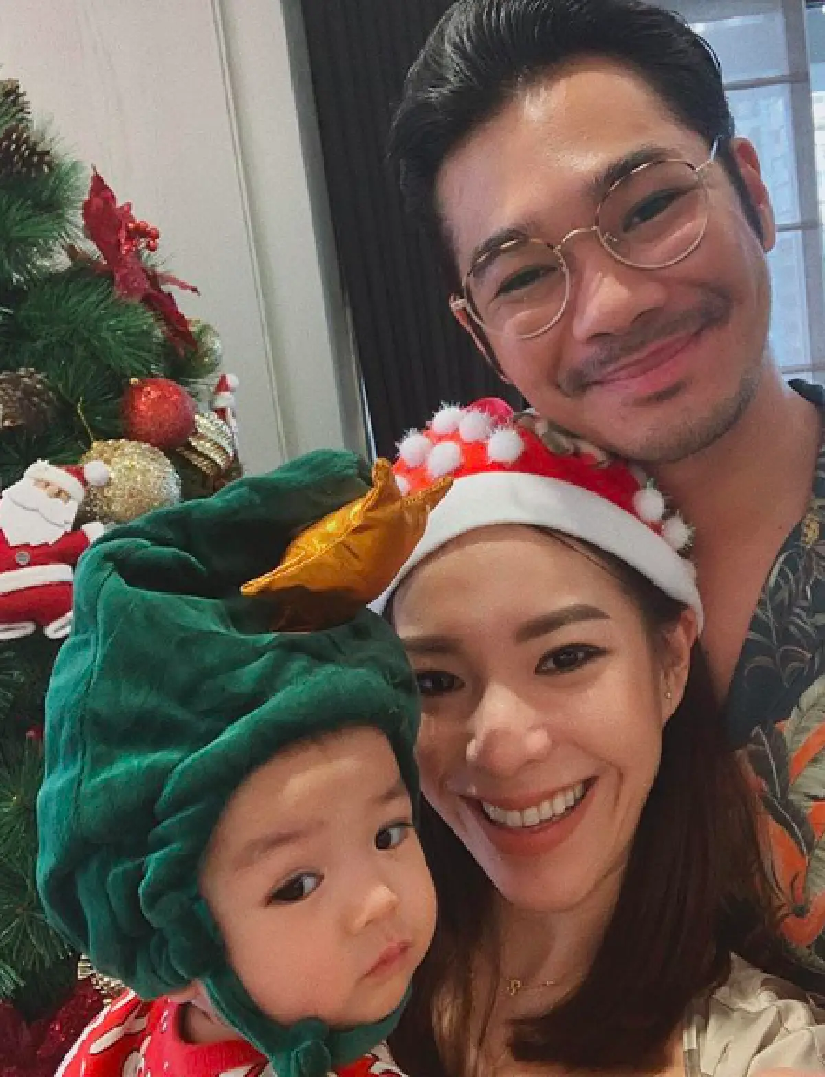 วันพิเศษ! “เนม เก็ทสึโนวา” ควงภรรยา “ป้อ” จดทะเบียนสมรส