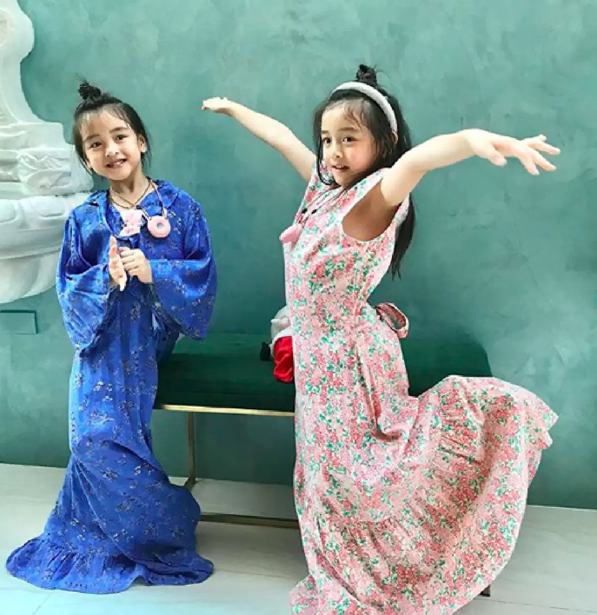 ลูกสาวสวยมาก! “น้องฌารีณ-น้องฌานา” ลูกแฝดวัย 5 ขวบของ “เอ็ม อภินันท์” 