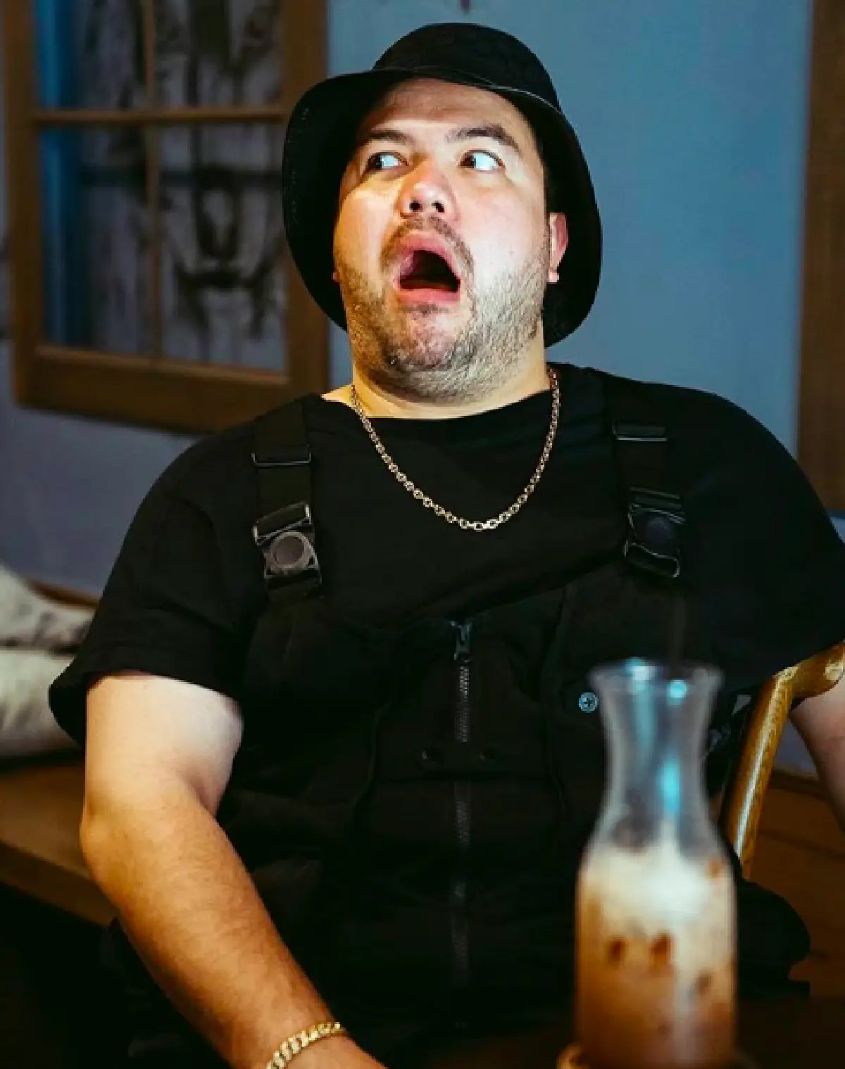 ขยี้ตารัวๆ ”โอ๊ต ปราโมทย์" เผยภาพสมัยมัธยมในลุคนักกีฬา หล่อมาก