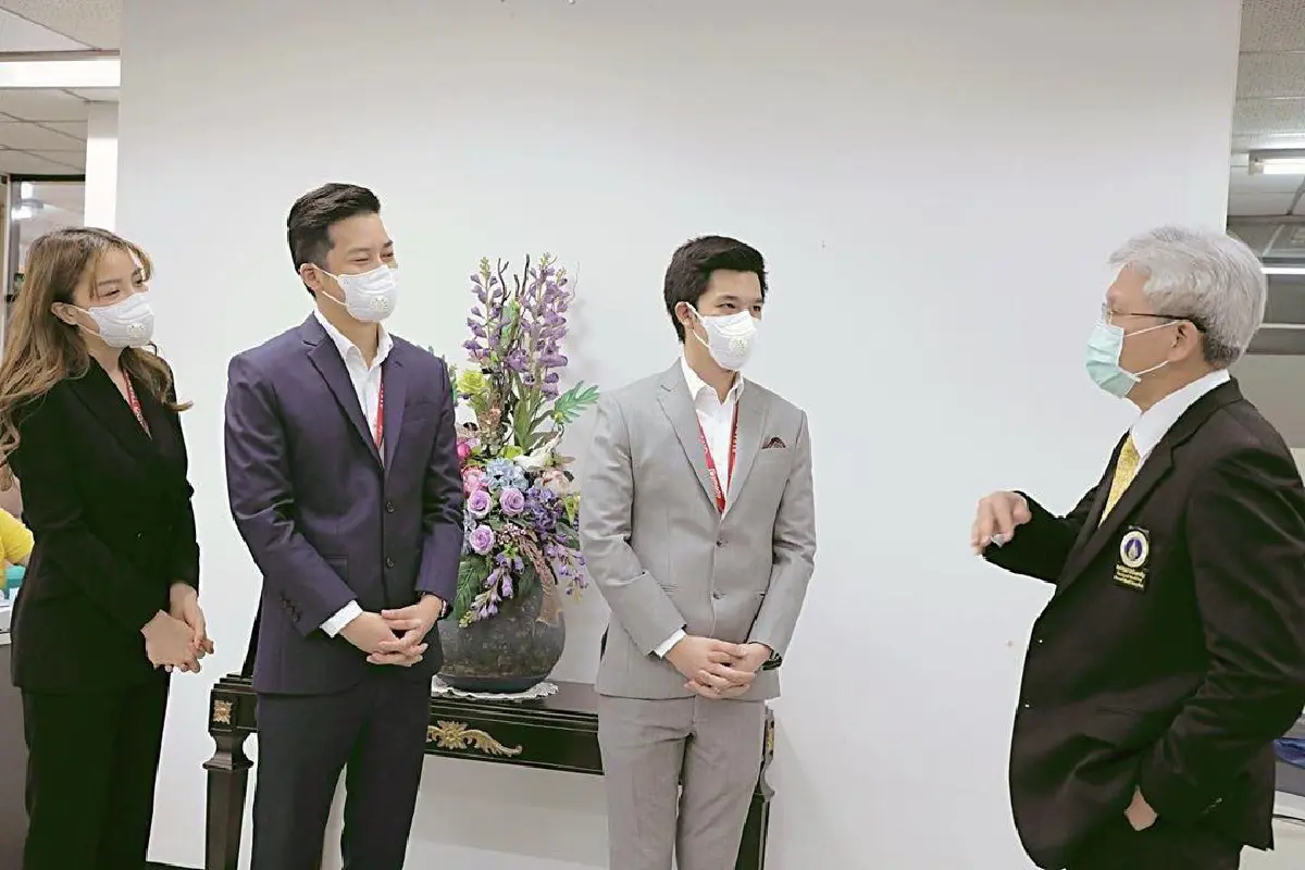 "เชน ธนา" ร่วมส่งกำลังใจช่วยโควิด-19 มอบเงิน 1 ล้านบาทให้มูลนิธิรามาธิบดีฯ 