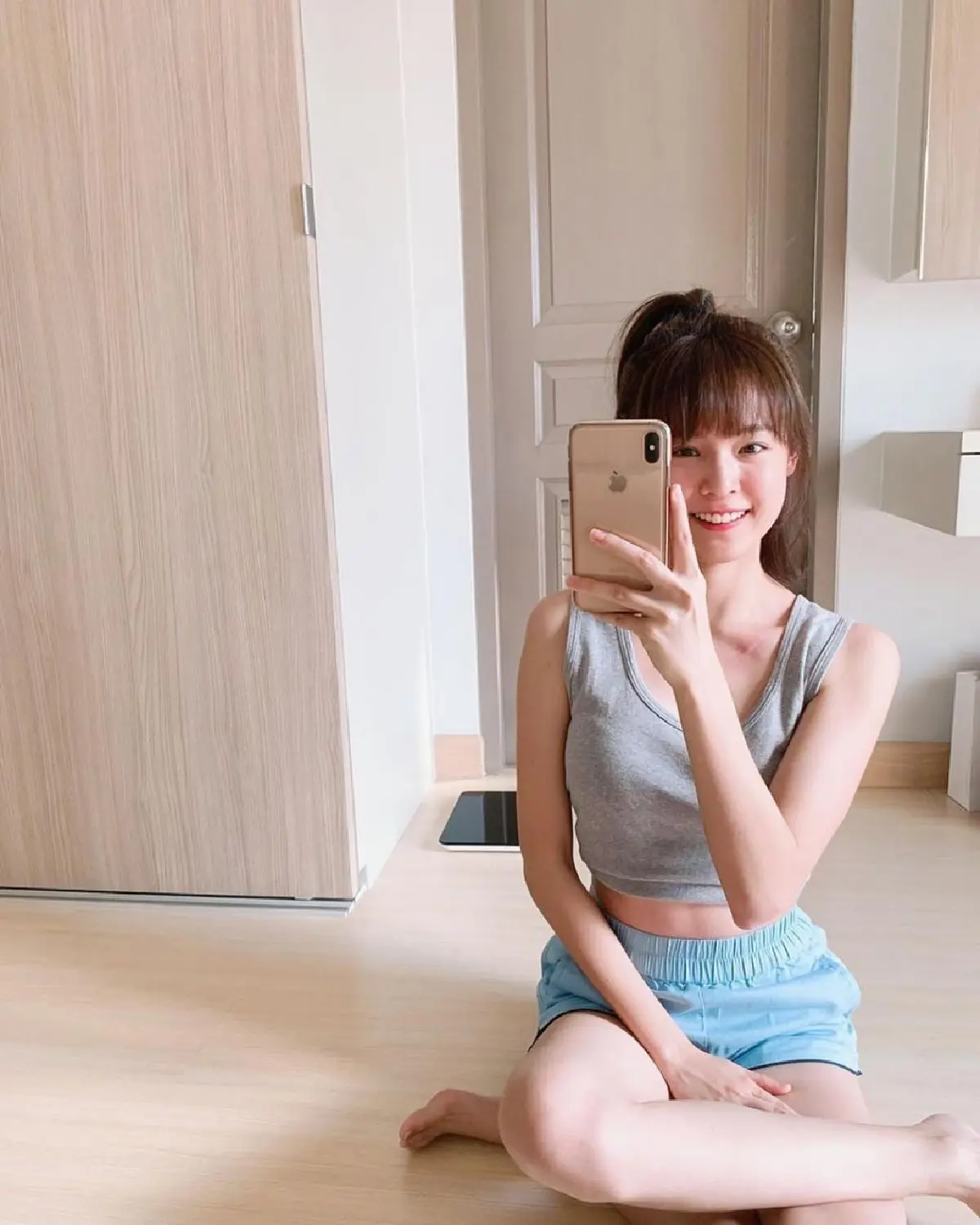 แพทตี้ ใส่เสื้อเอวลอยเต้นอวดหน้าท้องเซ็กซี่ สวยงานดีแฟนๆแชร์กันสนั่น (คลิป)