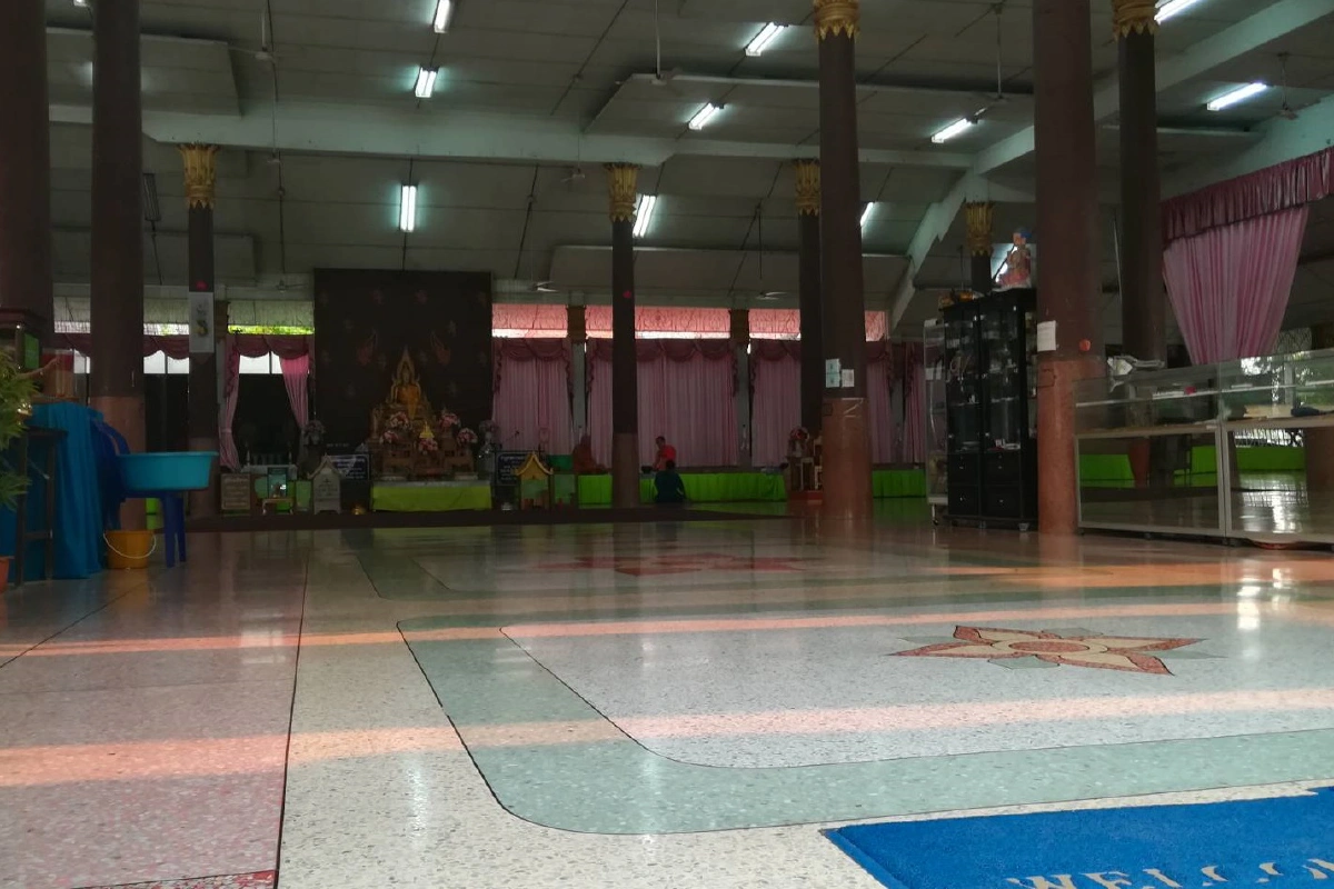 3วัดดังพิษณุโลกงดทำบุญวันพระเลี่ยงโควิด บางแห่งยังเปิดแต่คัดกรองเข้ม 