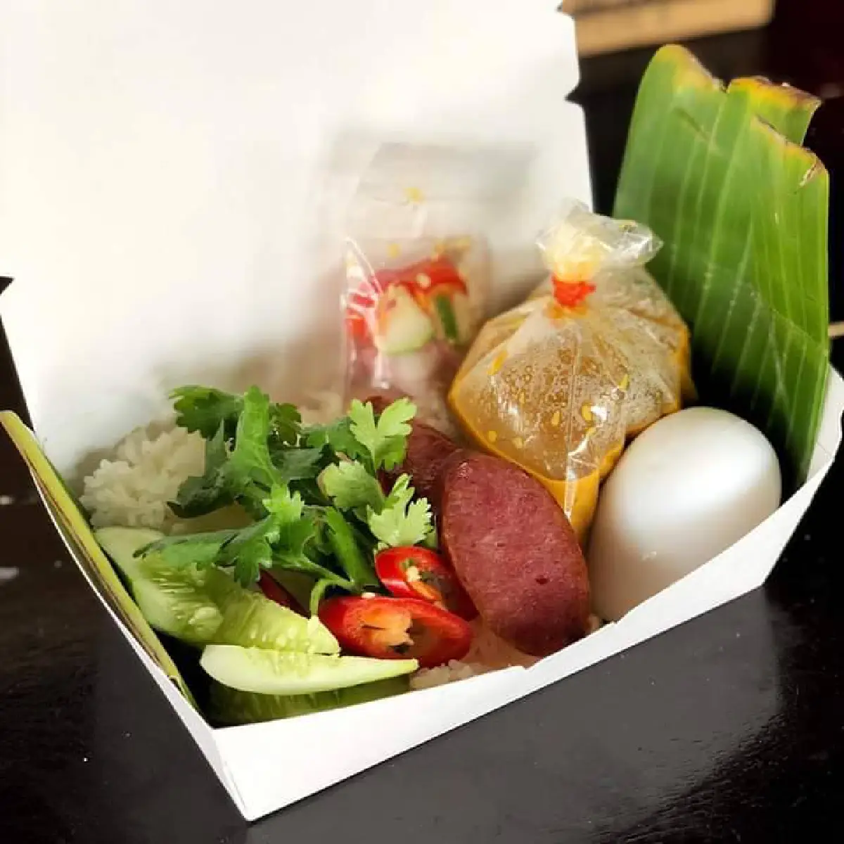 “เชฟยีสต์” พ่อครัวนนทบุเรี่ยนใจหล่อ ทำข้าวห่อต้านโควิด