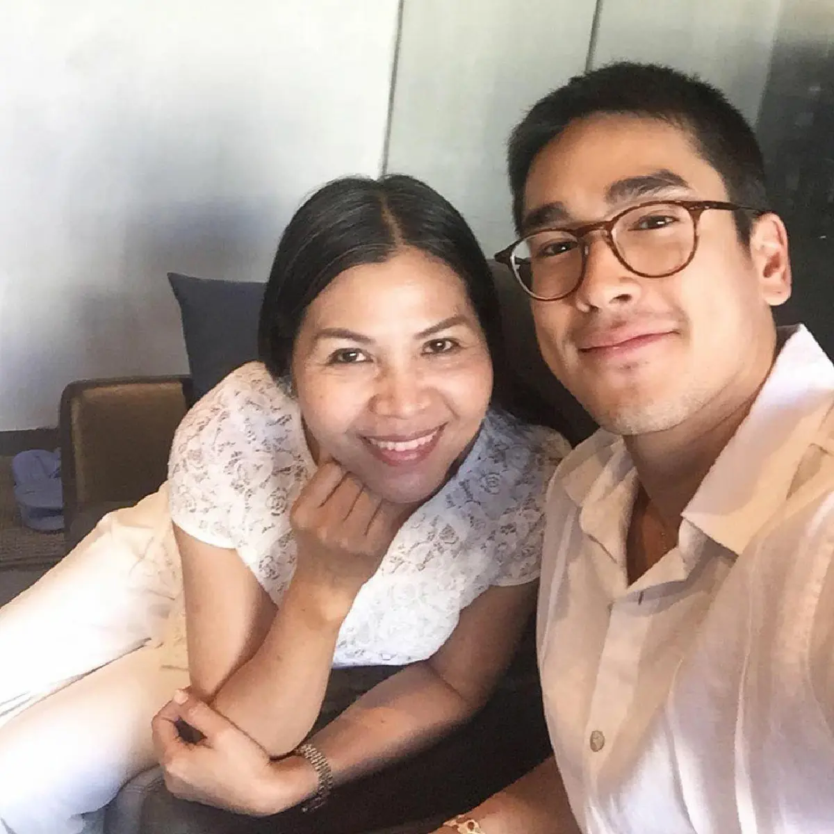 ณเดชน์ บริจาคเงิน 2.5 ล้านบาท ให้ 6 โรงพยาบาลสู้โควิด-19