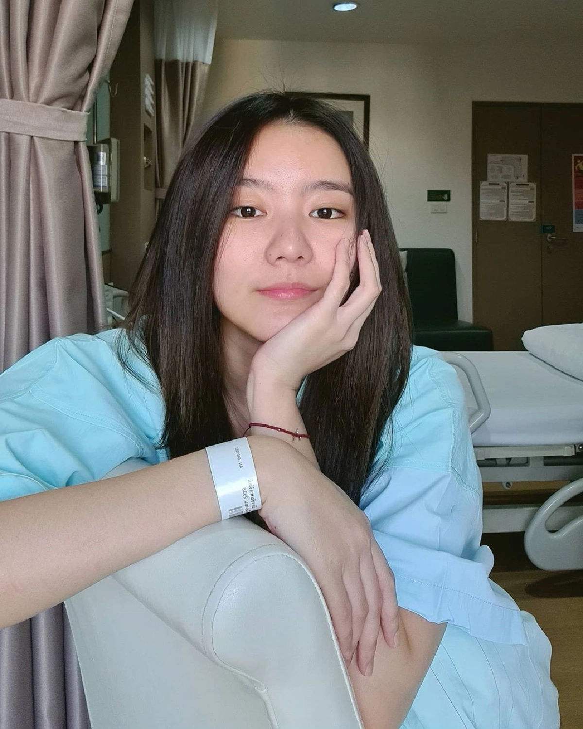 กลับบ้านได้! แพรวา ณิชาภัทร แจงผลการรักษาไม่พบเชื้อโควิด-19 แล้ว