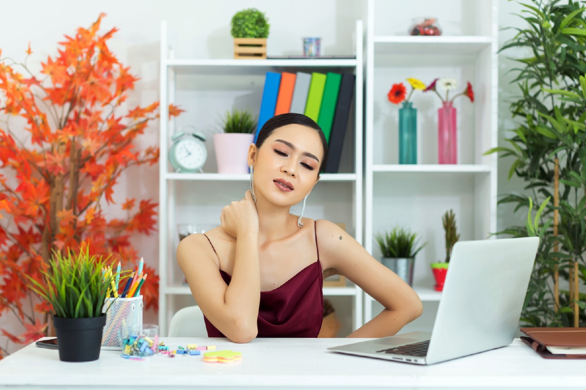 5 เทคนิค Work from Home แบบเฮลท์ตี้ สุขใจ ร่างไม่พัง 5 เทคนิค Work from Home แบบเฮลท์ตี้ สุขใจ ร่างไม่พัง