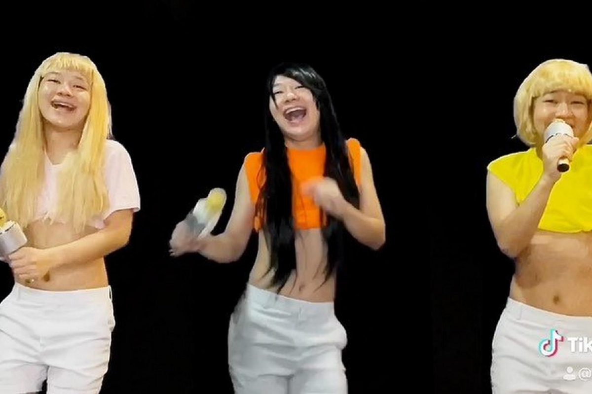 ไม่ได้นอนทั้งคืน! ดีเจนุ้ย คัฟเวอร์ "เจน-นุ่น-โบว์" เปลี่ยนชุดตัดต่อเองเพื่อความฮา (คลิป) ไม่ได้นอนทั้งคืน! ดีเจนุ้ย คัฟเวอร์ "เจน-นุ่น-โบว์" เปลี่ยนชุดตัดต่อเองเพื่อความฮา (คลิป)
