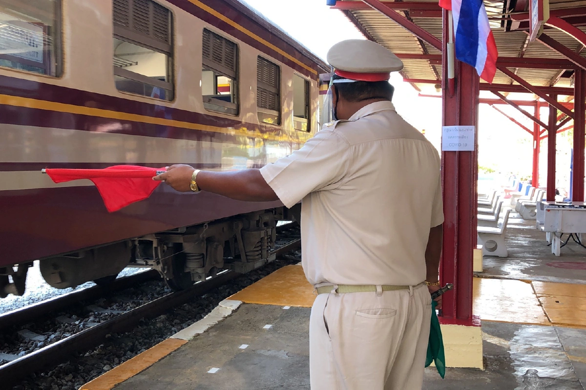 กักตัวกู้ภัยฮีโร่-จนท.ทับสะแกย้ายศพชายชาวนราฯติดโควิด-19