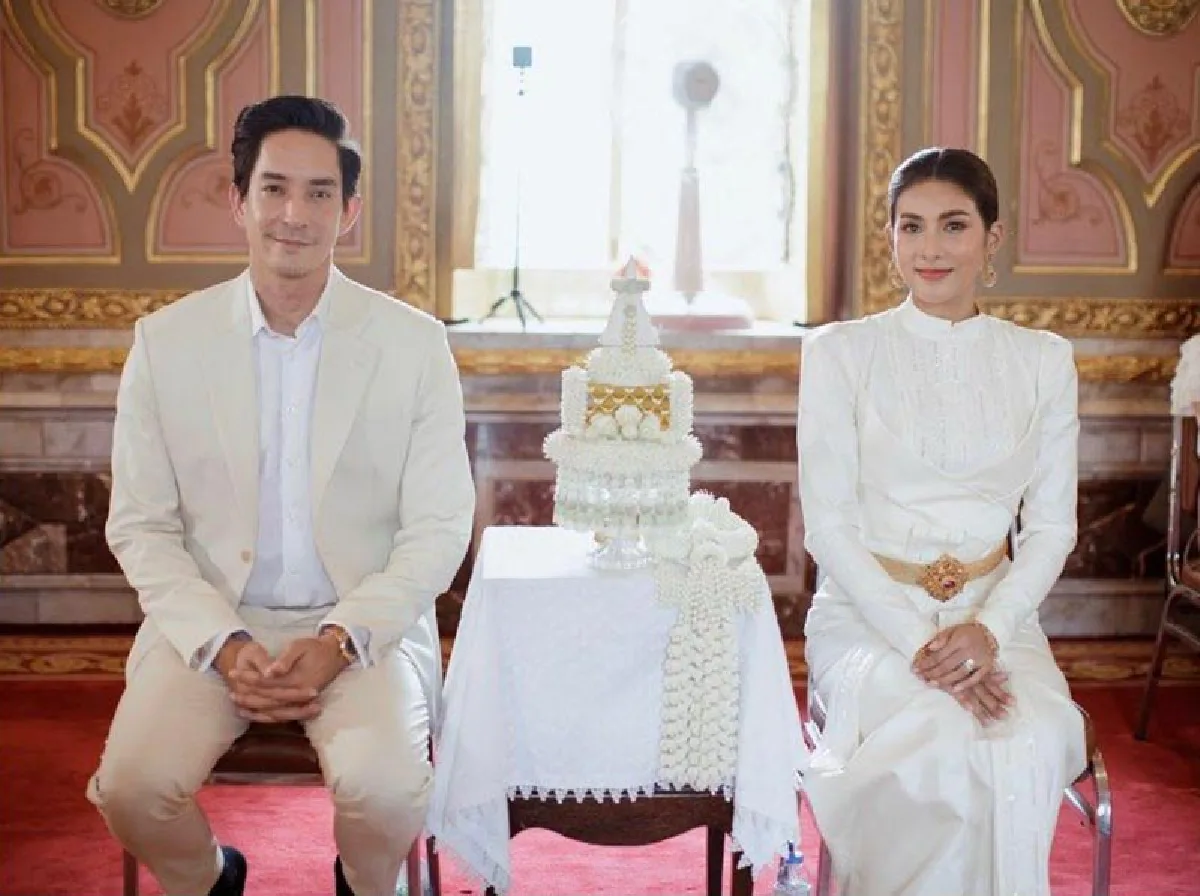 หลุยส์ สก๊อตต์ เผยโมเมนต์คุกเข่าขอ นุ่น รมิดา แต่งงานหวานฉ่ำกลางหิมะ 