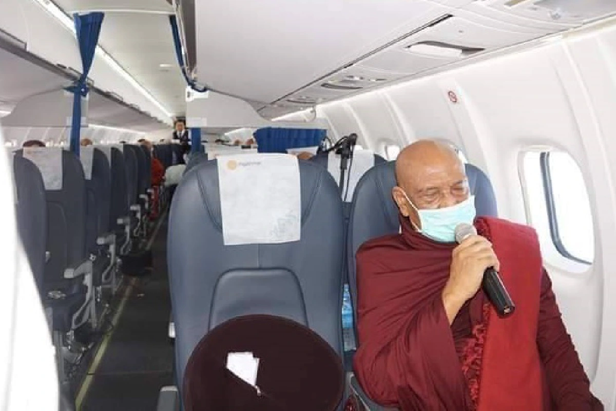 สมเด็จพระสังฆนายก เมียนมา สวดพระพุทธมนต์จากบนฟ้าป้องกันโควิท- 19