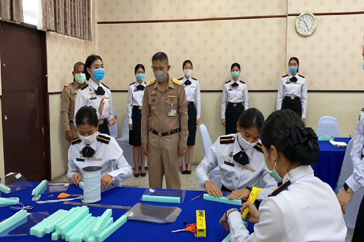 มอบ หน้ากาก Face Shield - เจลล้างมือสู้ภัยโควิด