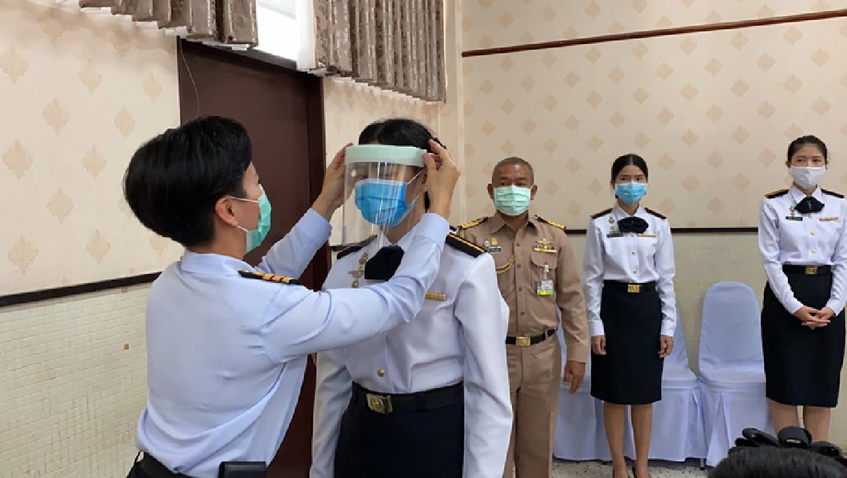 มอบ หน้ากาก Face Shield - เจลล้างมือสู้ภัยโควิด