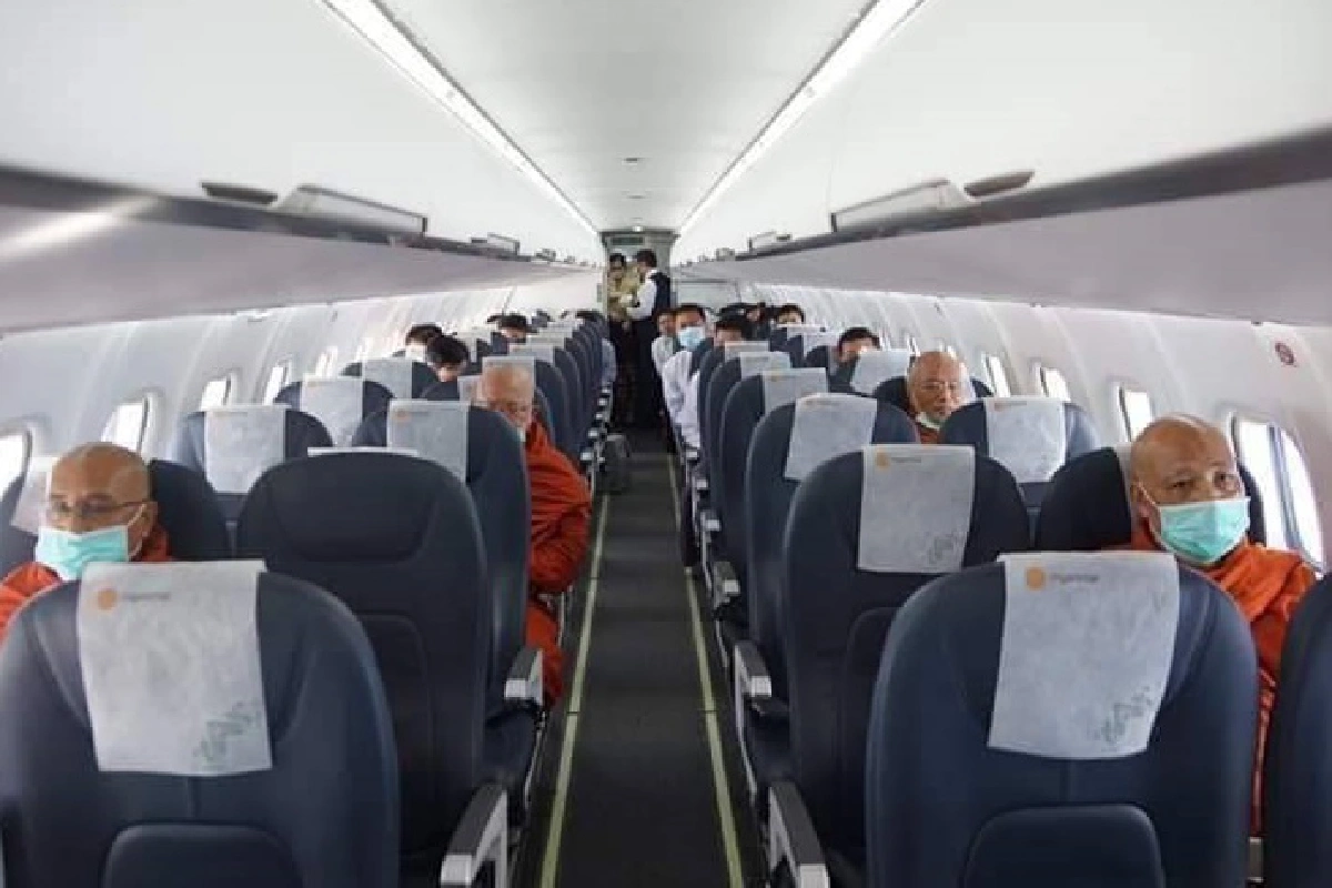 สมเด็จพระสังฆนายก เมียนมา สวดพระพุทธมนต์จากบนฟ้าป้องกันโควิท- 19