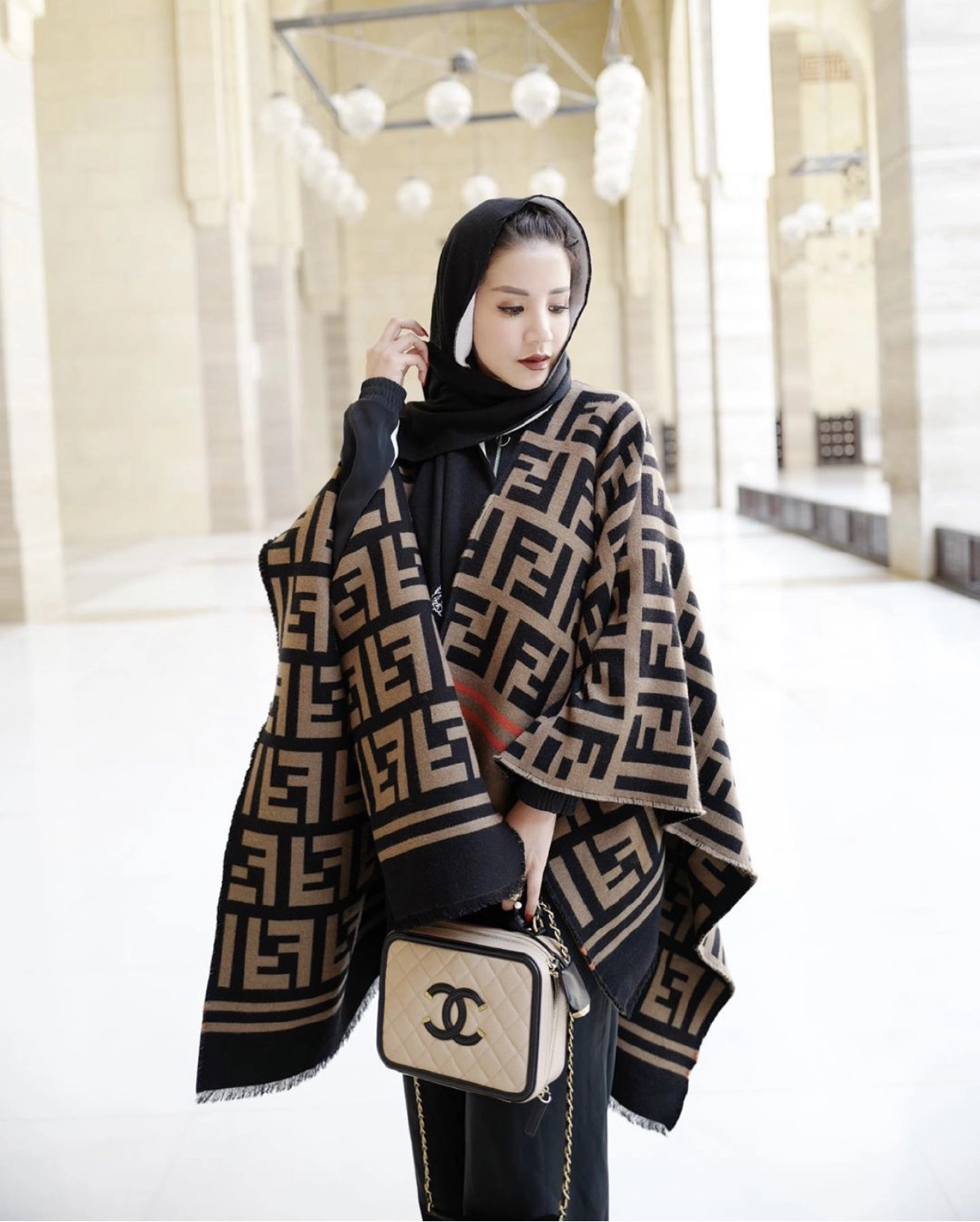 ถูกแบบไม่เคยมีมาก่อน! ใบเตย อาร์สยาม ขนแบรนด์เนมขาย..นำรายได้สมทบทุนรพ.