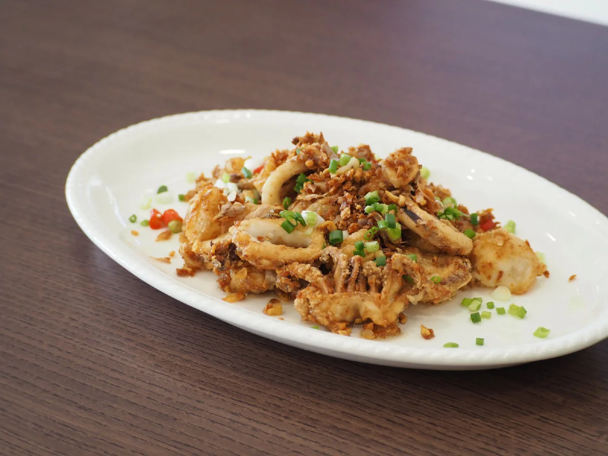 Glass Onion Seafood & Grill ยุโรป จีน ไทย จะเมนูไหนก็อร่อย