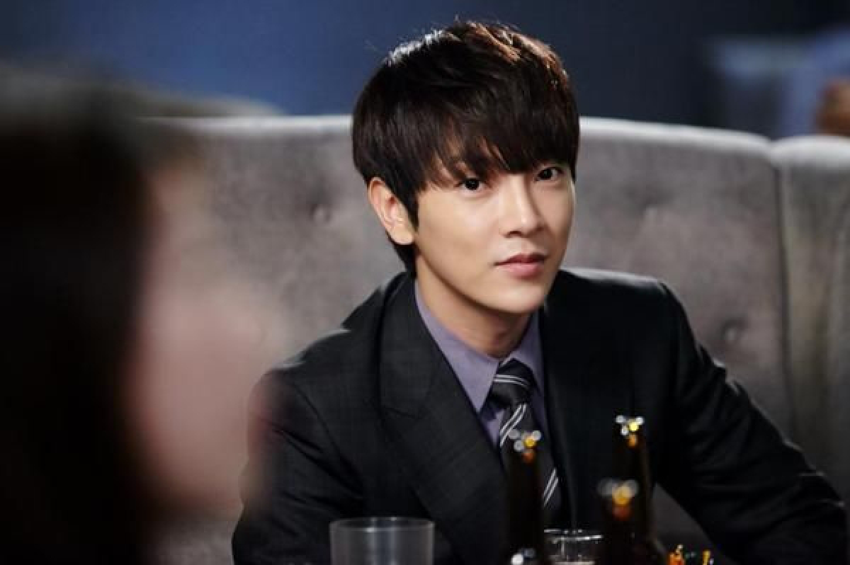 คอนเฟิร์มแล้ว! “ยุนฮัก SUPERNOVA” คนบันเทิงเกาหลีคนแรกที่ติดเชื้อโควิด-19 