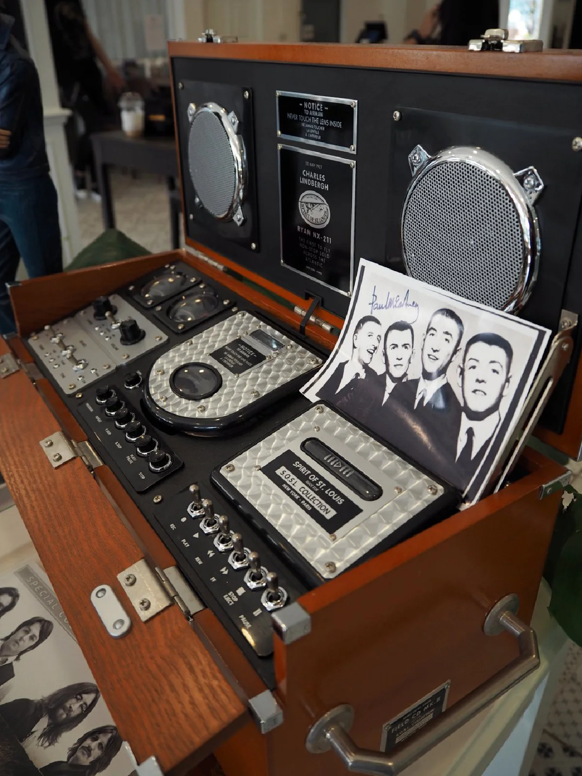 Glass Onion Seafood & Grill ยุโรป จีน ไทย จะเมนูไหนก็อร่อย