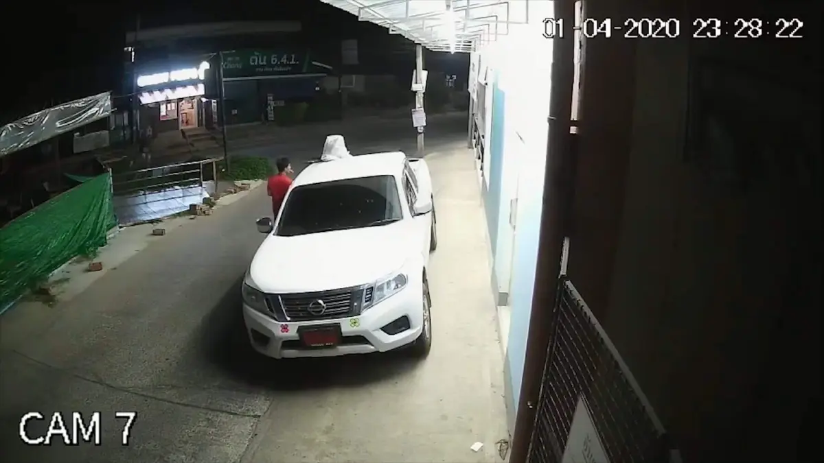 โจรแสบย่องฉกตระกร้าผ้าในร้านสะดวกซักช่วงประกาศเคอร์ฟิว