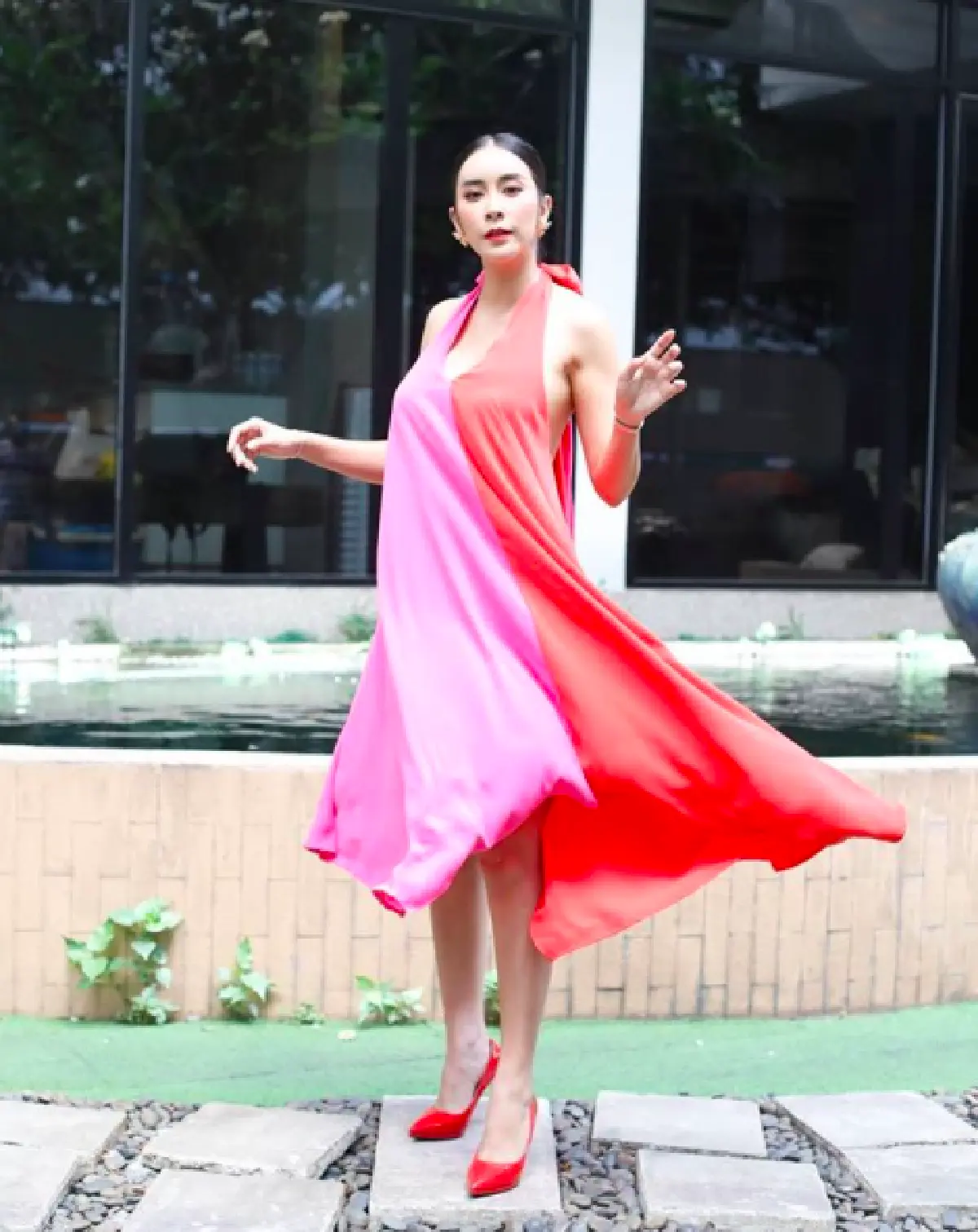 วงการอยู่บ้านสั่นสะเทือน ”ใหม่ สุคนธวา" บ่นร้อน ขอเซ็กซี่ที่บ้านต้อนรับซัมเมอร์