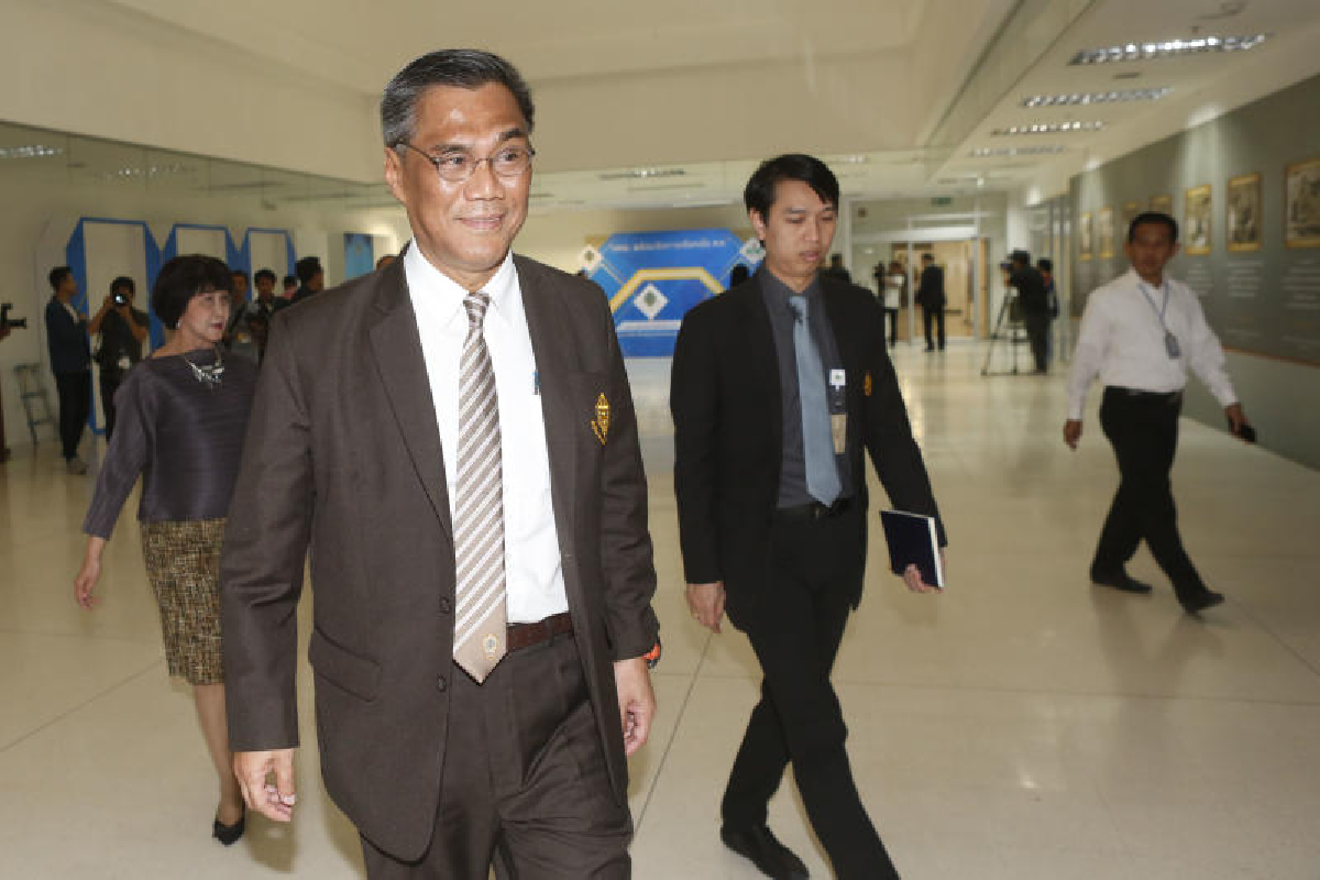 กกต.ชี้ช่องพรรคการเมืองแจ้งนายทะเบียนฯจัดประชุมใหญ่ไม่ได้ติดโควิด กกต.ชี้ช่องพรรคการเมืองแจ้งนายทะเบียนฯจัดประชุมใหญ่ไม่ได้ติดโควิด