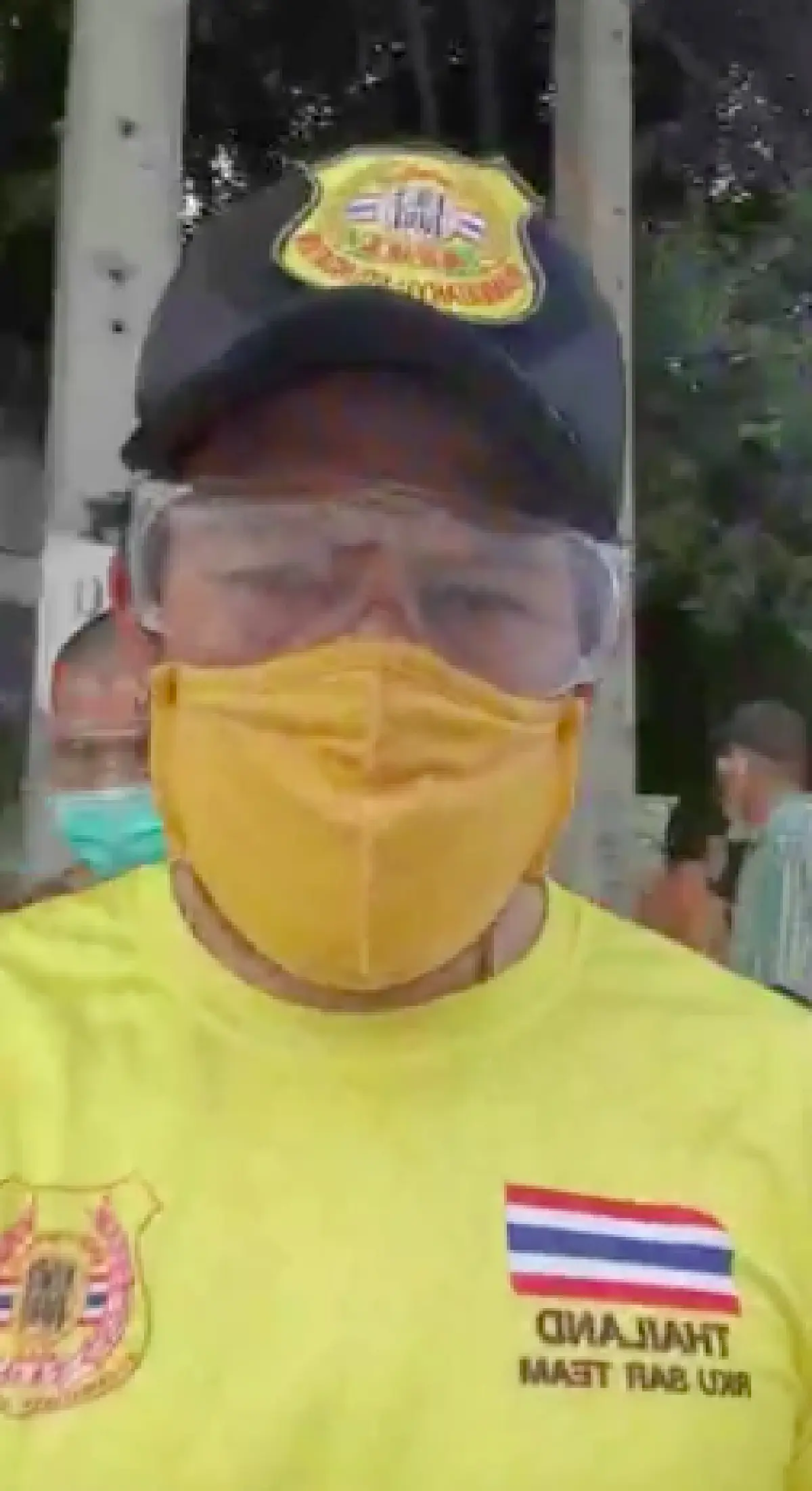 “บิณฑ์ บรรลือฤทธิ์” ลงพื้นที่แจกเงินส่วนตัวกว่า 5 ล้าน หวังช่วยคนเดือดร้อนสู้โควิด-19