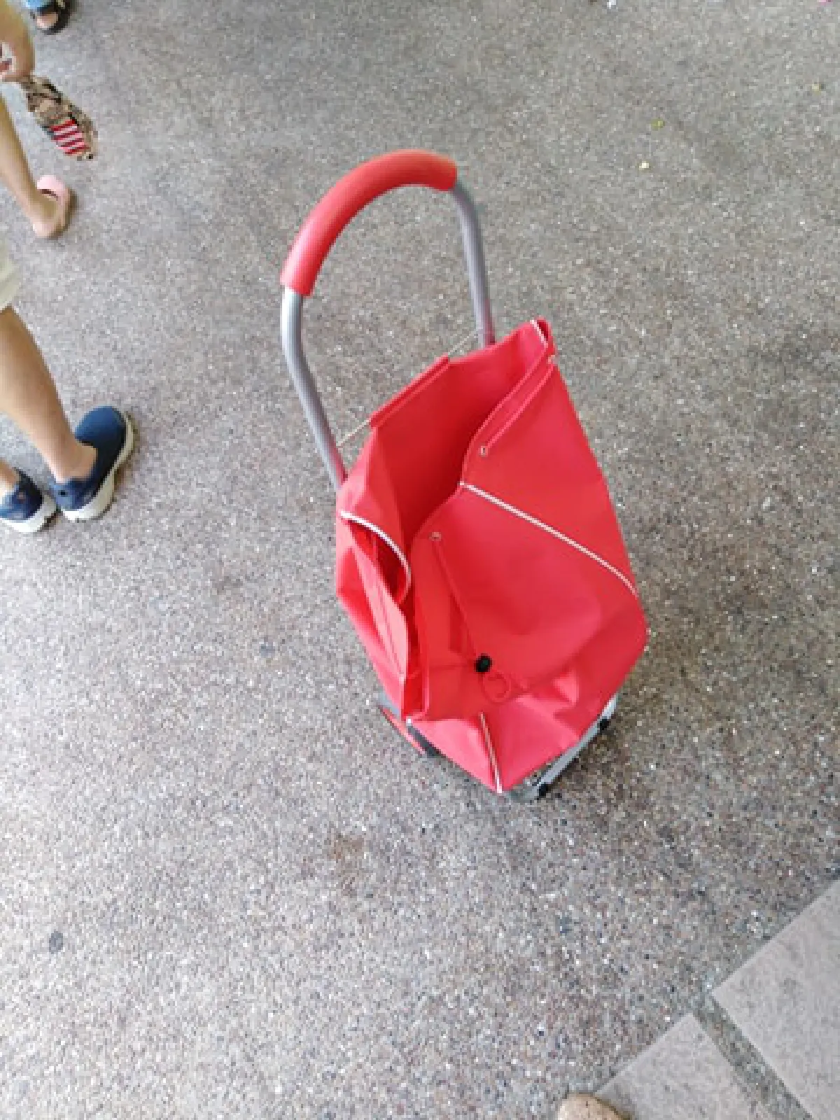 โควิด-ไทย vs โควิด-สิงคโปร์