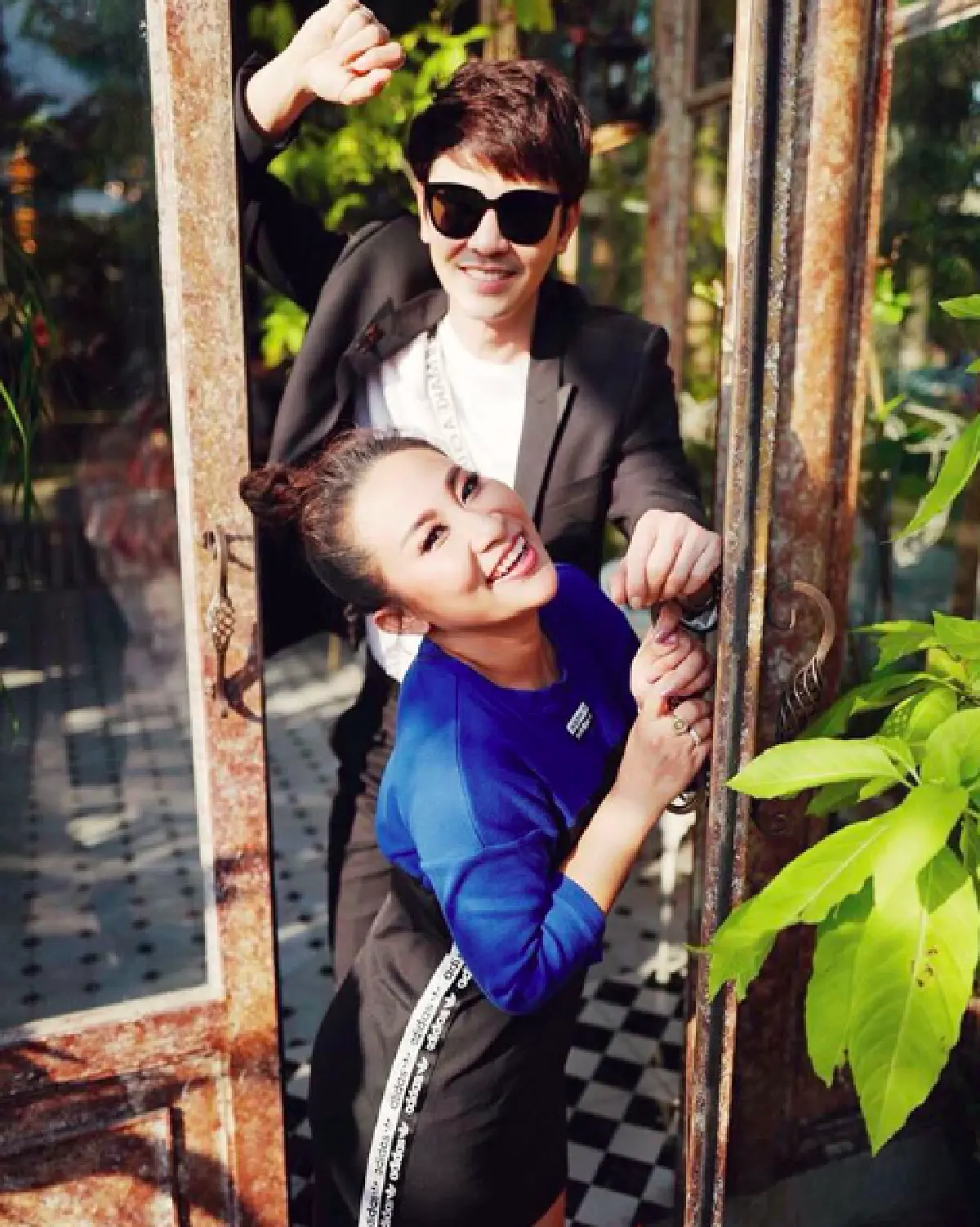 “ลาล่า อาร์สยาม" อวดภาพน่ารัก "เล็ก เจษฎา" เป็นช่างตัดผมส่วนตัวให้