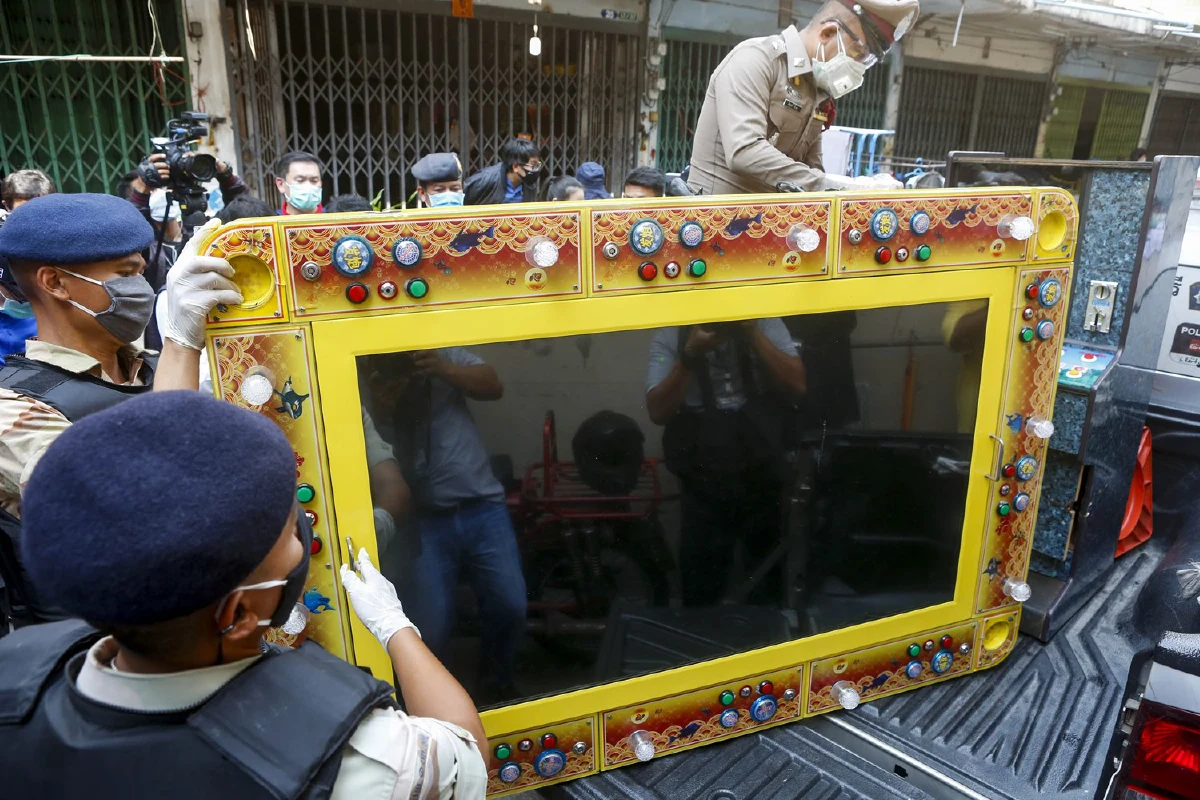 ไม่รอด!เล็งตั้งกก.สอบตร.เมืองนนท์ปล่อยให้มีบ่อนพนันเปิดเย้ยพ.ร.ก.ฉุกเฉิน