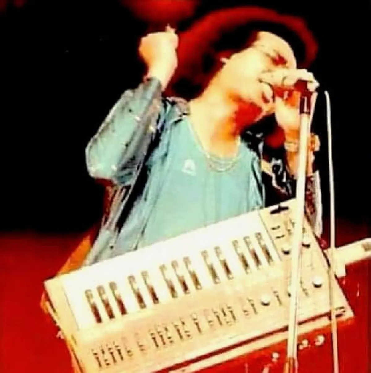 “แดง ศุภกรณ์” คนแต่งเพลง “สาวบางโพ” ติดเชื้อโควิด-19 อาการโคม่า