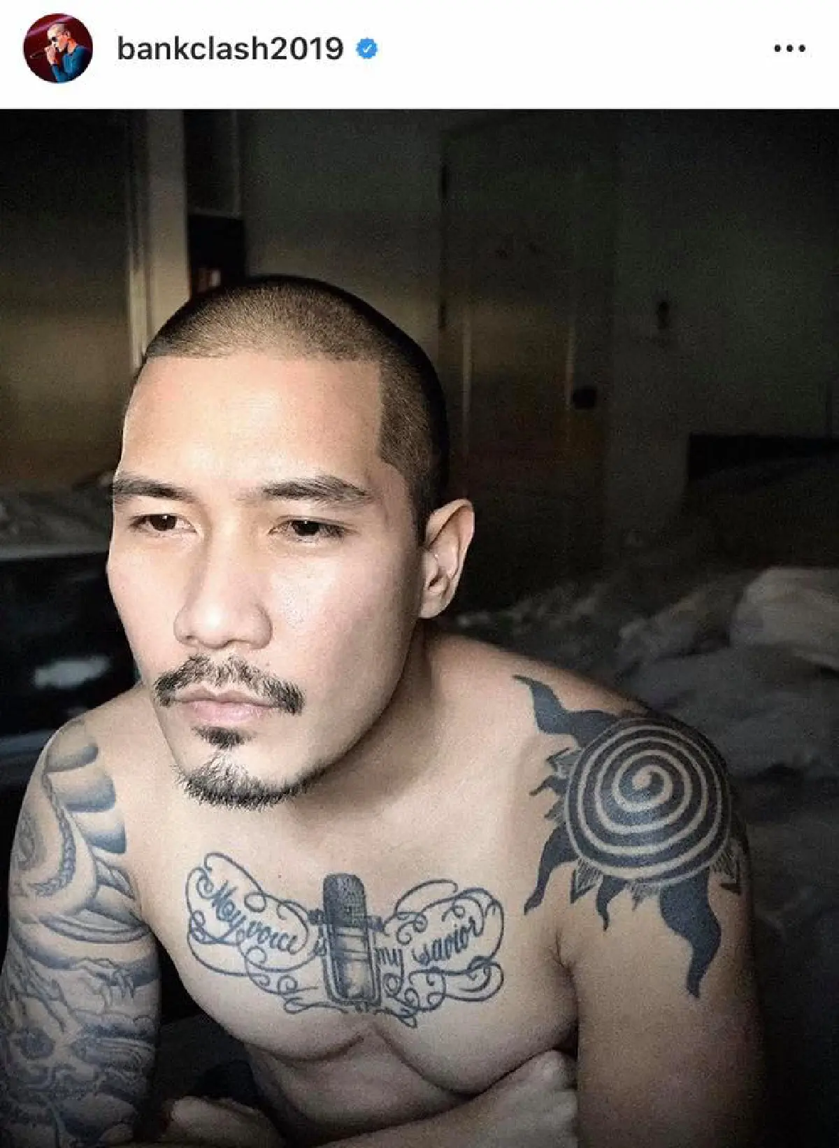 หล่อเท่ไปอีกลุค 15 ภาพดาราหนุ่มซุปตาร์..เก็บตัวอยู่บ้านปล่อยเซอร์ไว้หนวดเครา