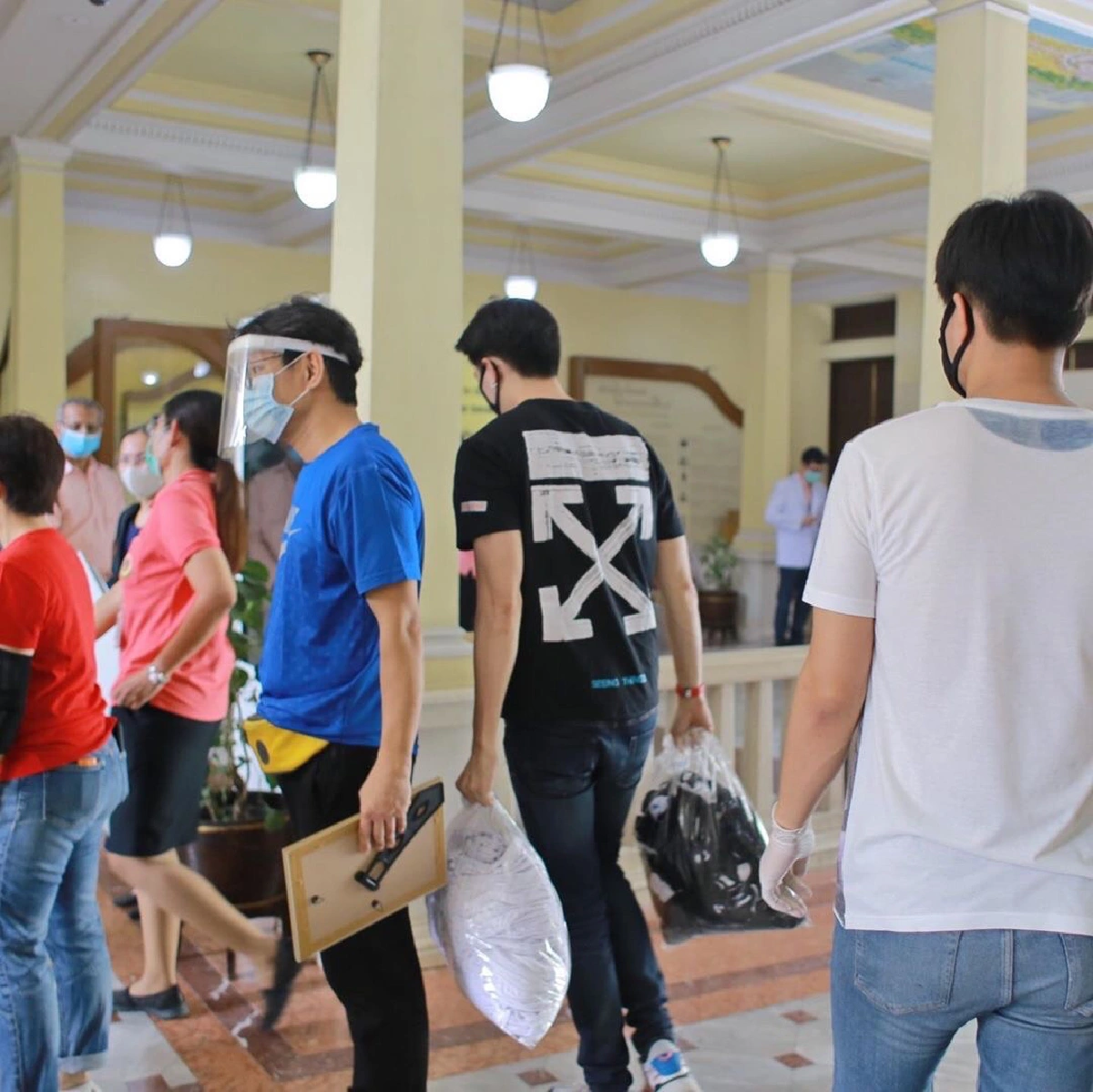 ขอช่วยอีกแรง! ฟิล์ม รัฐภูมิ มอบหน้ากากอนามัย 3,000 ชิ้น ให้กับโรงพยาบาล