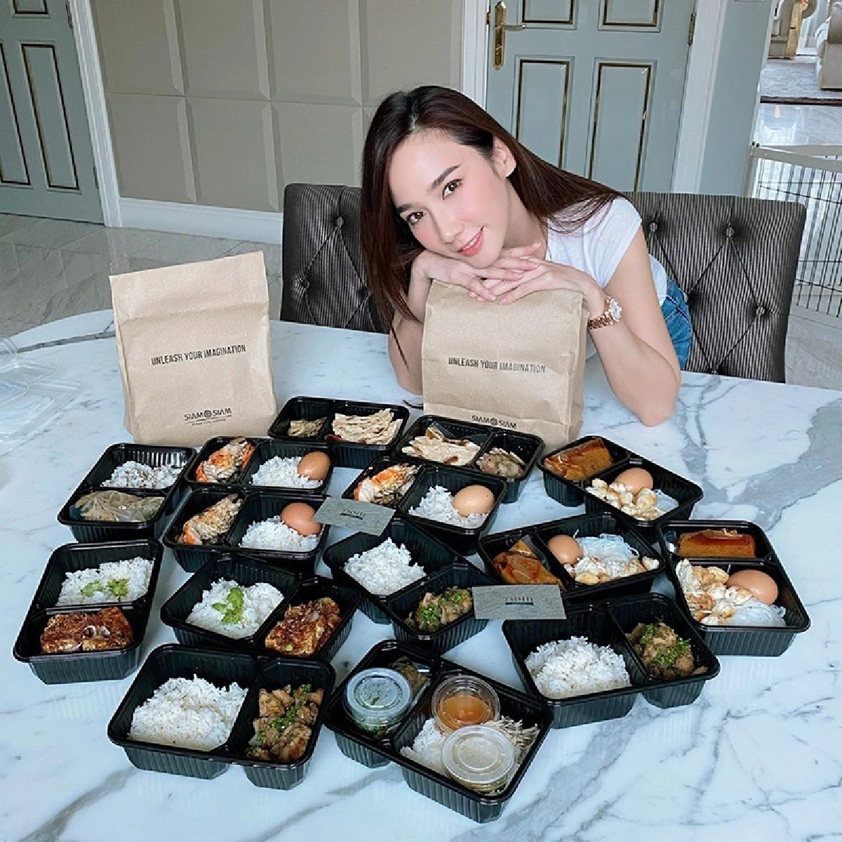 จะดูสลิปไหม? อั้ม พัชราภา ฟาดกลับ..หลังคนติเป็นคนสวยใจดำไม่บริจาคช่วยโควิด-19