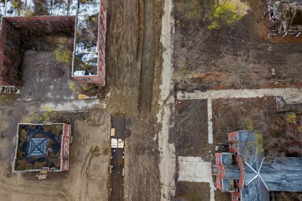 สุสานล้น สหรัฐต้องฝังรวมร่างผู้เสียชีวิตจากโควิด-19บนเกาะฮาร์ท (ภาพชุด)