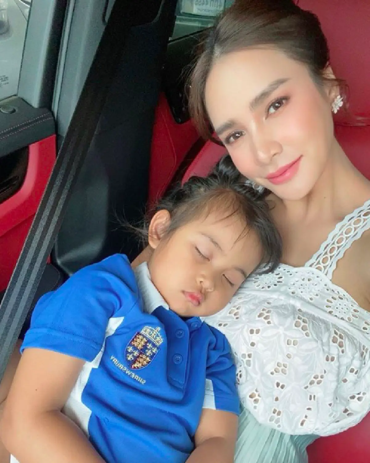 "น้องเจ้าขา" ฉายแววแฟชั่นนิสต้า ขอตามเทรนด์จับหมอนทำชุดหรู