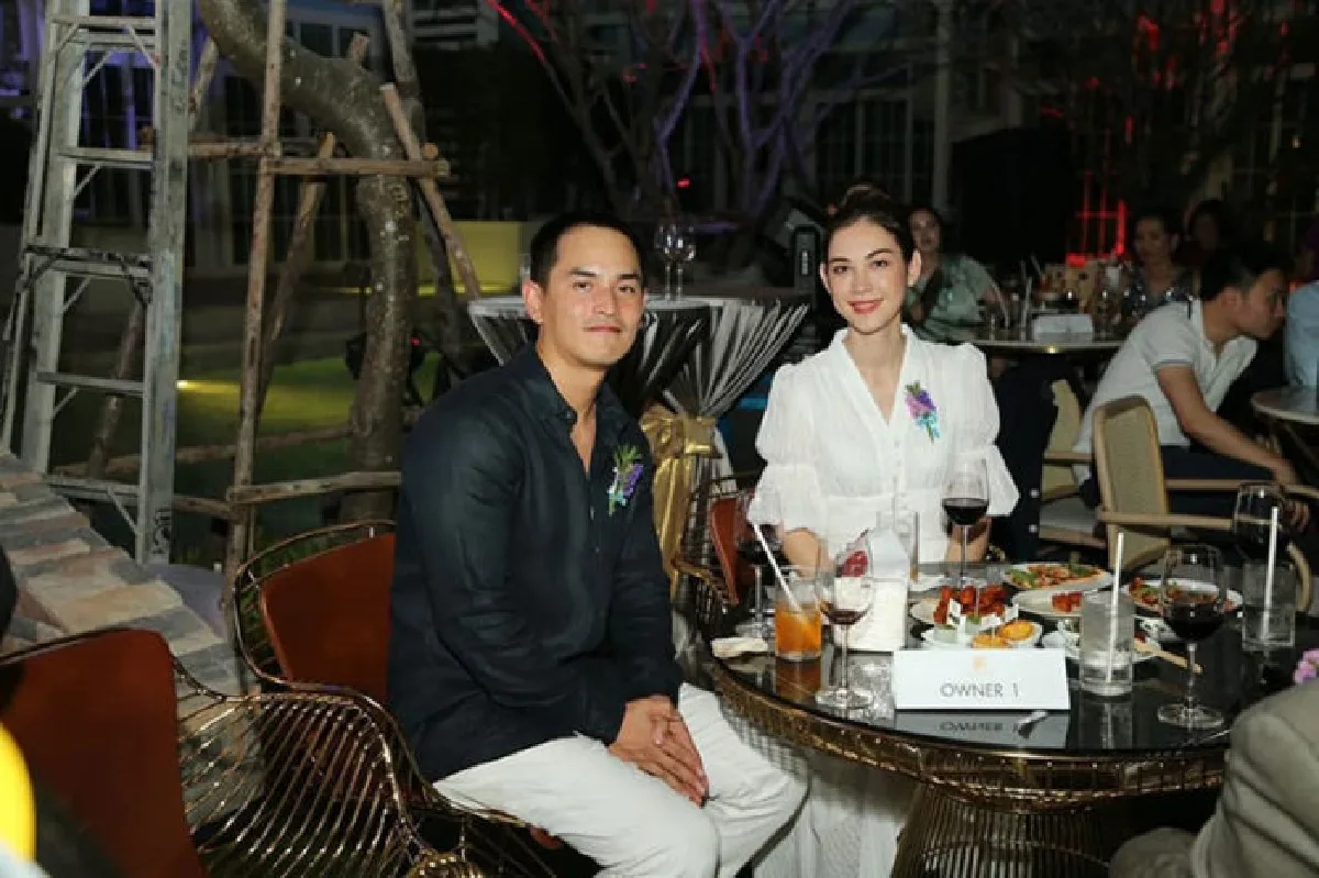 กักตัวกับหวานใจ! “แมท ภีรนีย์” ควง “สงกรานต์” โชว์หวานทำคลิปเต้น