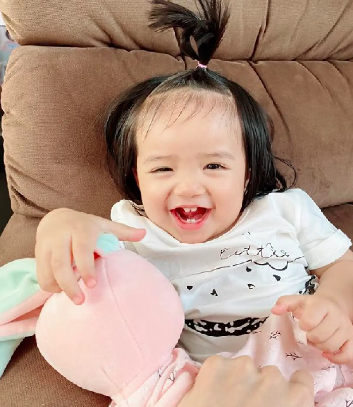 "น้องดิสนีย์" ถูกชาวเน็ตคอมเมนต์ด่า "เอาแต่ใจ" งานนี้โดนทั้งบ้านซัดกลับ