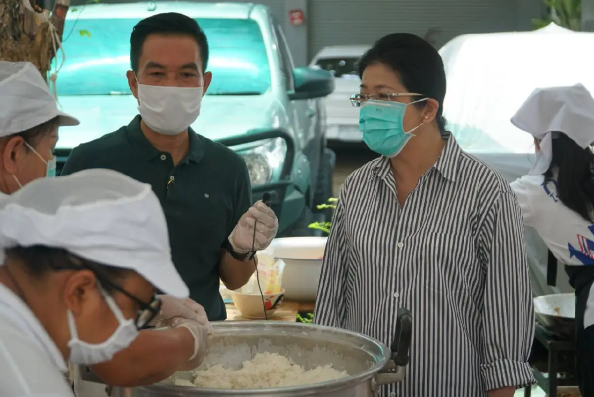 "สุดารัตน์"เสนอใช้สนง.เขตกำนัน-ผญบ.ตรวจสอบจ่ายเงินเยียวยา