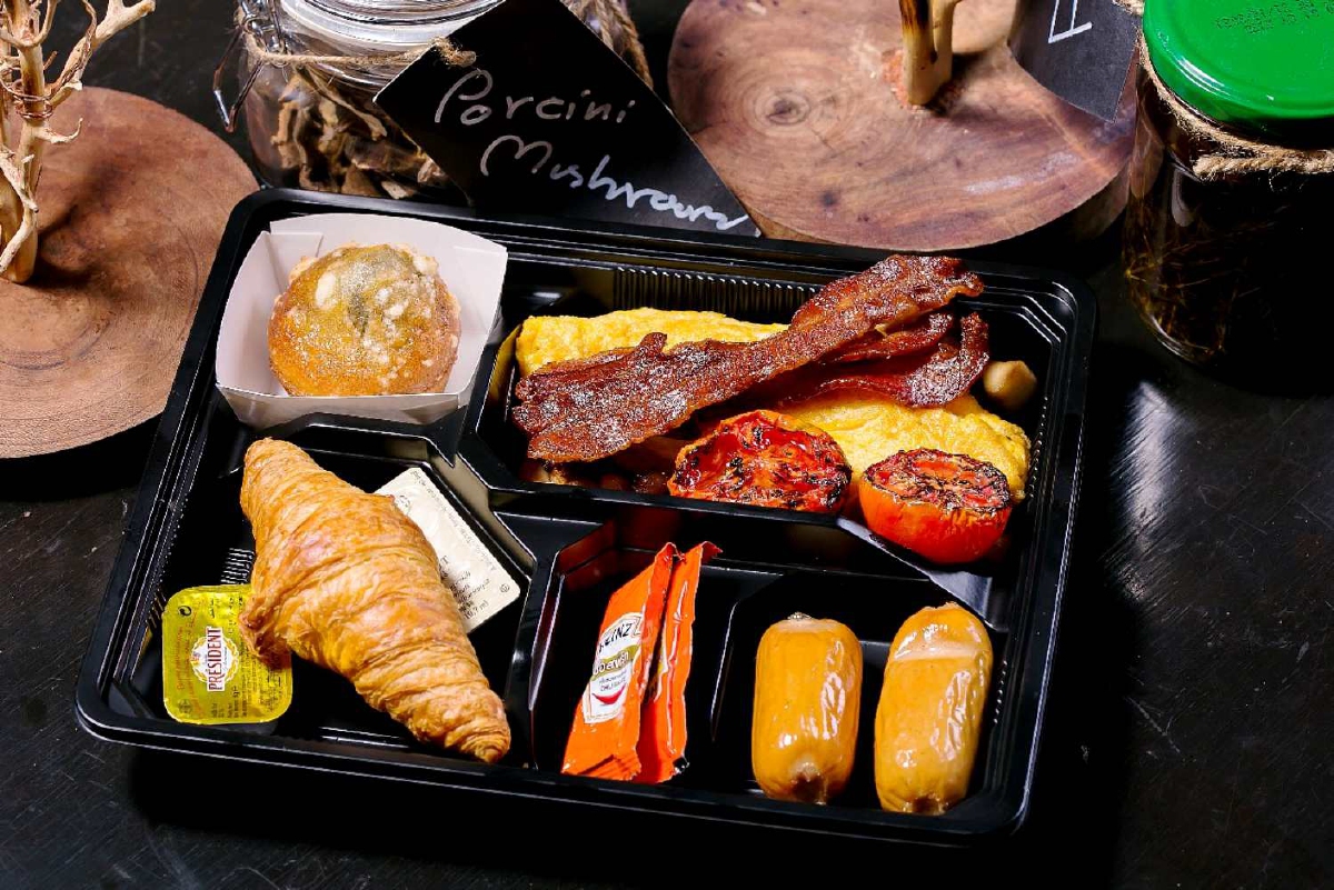 10 เซ็ตบ็อกซ์ความอิ่มอร่อยระดับ 5 ดาว จากโรงแรมพร้อมเสิร์ฟตรงถึงมือคุณ 10 เซ็ตบ็อกซ์ความอิ่มอร่อยระดับ 5 ดาว จากโรงแรมพร้อมเสิร์ฟตรงถึงมือคุณ