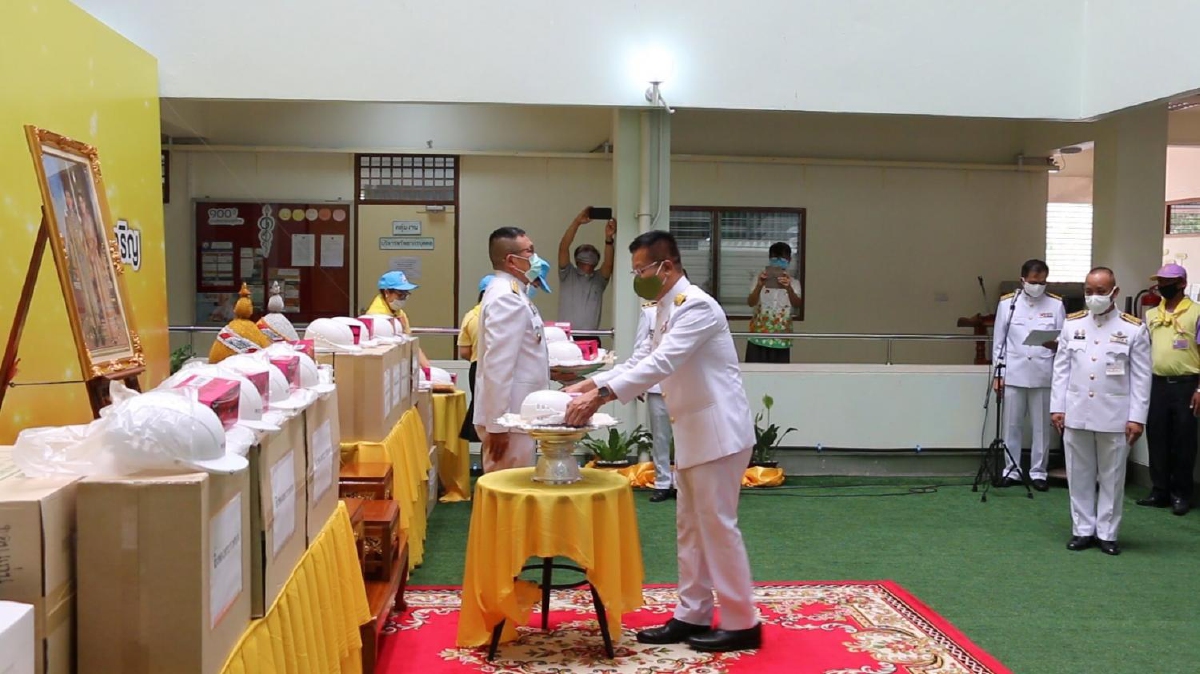 "ในหลวง-พระราชินี"พระราชทานอุปกรณ์ทางการแพทย์ "ในหลวง-พระราชินี"พระราชทานอุปกรณ์ทางการแพทย์